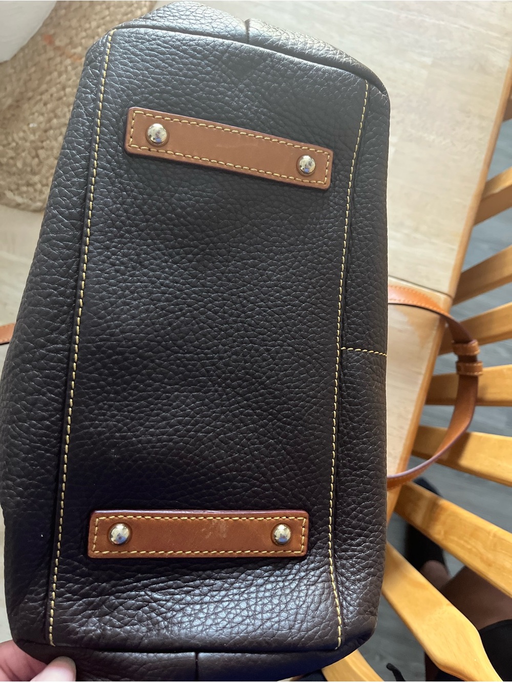 Dooney & Bourke Brown Leather purse with Tan Trim and Straps - Picture 6 of 6